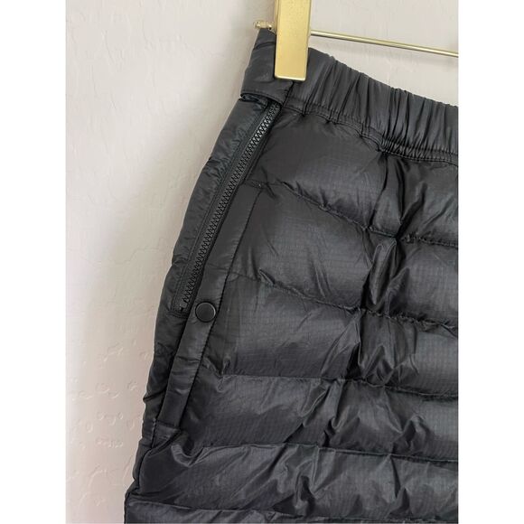 STUSSY X NIKE Black Puffer Streetwear Mini Skirt Size Small NWT - Picture 2 of 7